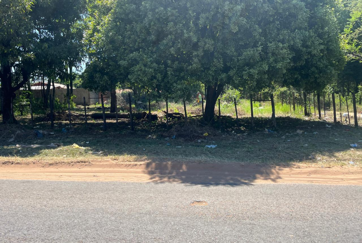 EN VENTA 3 TERRENOS Y MEDIO EN LIMPIO TODO JUNTOS