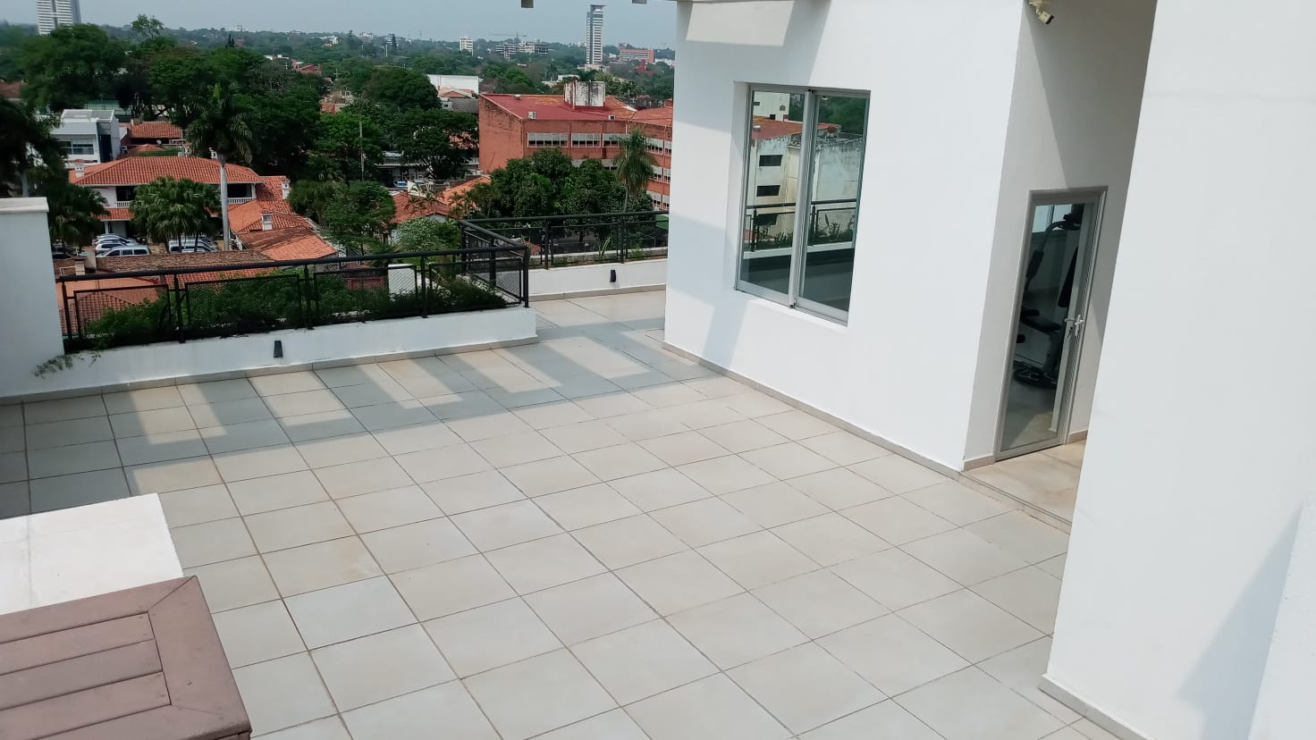 5788e562-917a-468d-b437-5a0ad09fa031 Vendo Dpto. en Edif LIFE Bruselas S/ Bruselas casi San Martín Barrio Ykua Sati