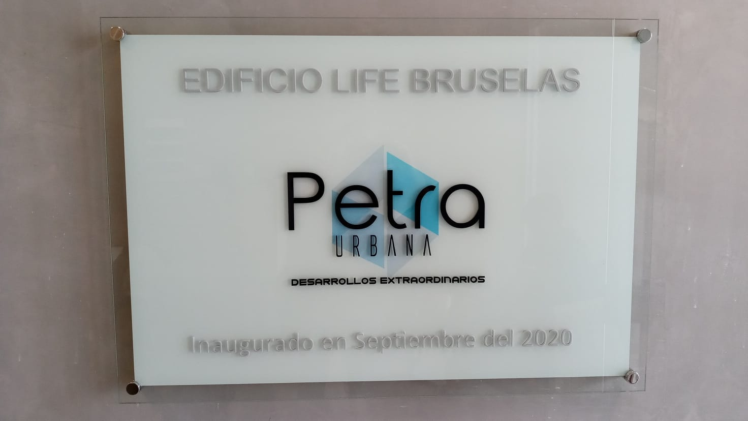 5852e967-bf06-4429-8510-edf3876ed4cd Vendo Dpto. en Edif LIFE Bruselas S/ Bruselas casi San Martín Barrio Ykua Sati