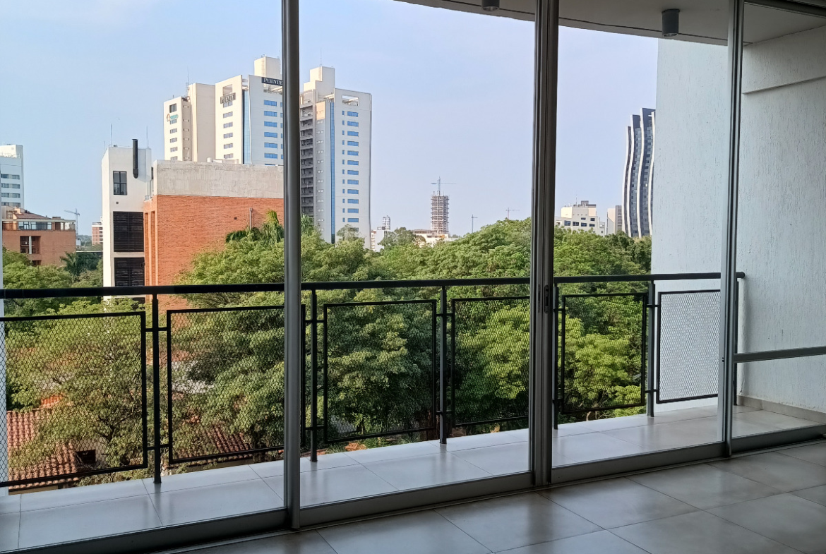 Vendo Dpto. en Edif LIFE Bruselas S/ Bruselas casi San Martín Barrio Ykua Sati